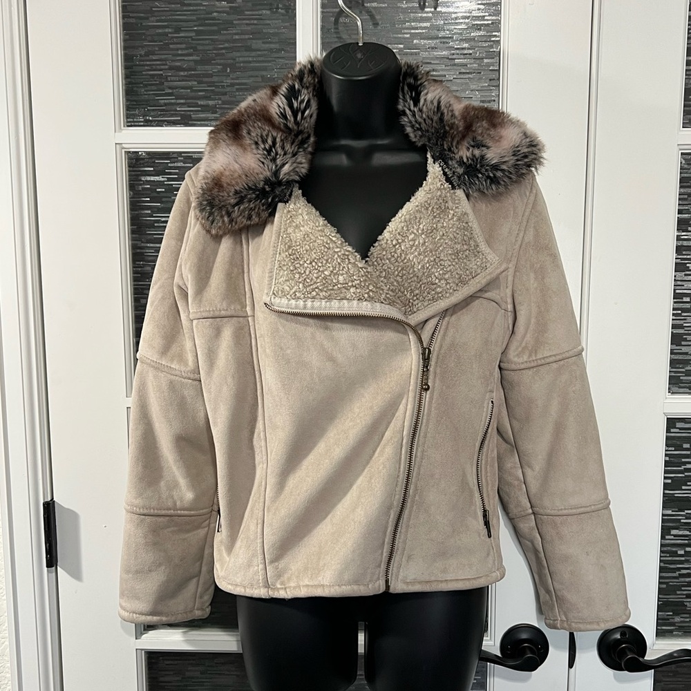 Vintage Valley Coat Size Medium